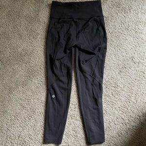 Lululemon yoga pants size 6 black